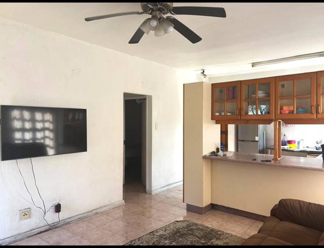 2 BEDROOM PROPERTY TO RENT IN ARBORETUM